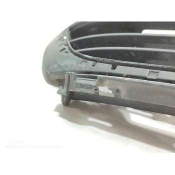 Recambio de rejilla paragolpes delantero para volkswagen golf vii lim. sport by r-line bluemotion referencia OEM IAM 5G0853677  