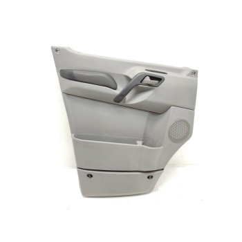 GUARNECIDO PUERTA DELANTERA IZQUIERDA 2E0867005 