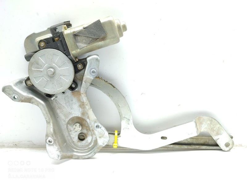 Recambio de elevalunas trasero izquierdo para land rover discovery (lt) td5 referencia OEM IAM CVH101250  