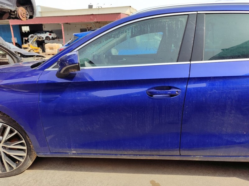 Recambio de puerta delantera izquierda para seat leon sportstourer (kl8) xcellence referencia OEM IAM 5FA831051A  