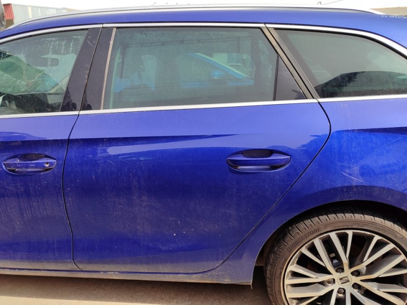 Recambio de puerta trasera izquierda para seat leon sportstourer (kl8) xcellence referencia OEM IAM 5FE833051B  