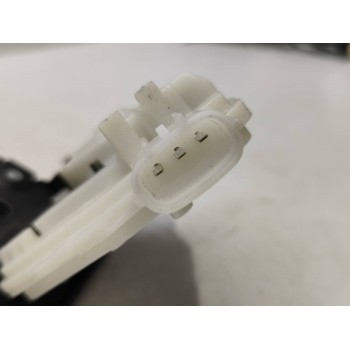 Recambio de cerradura maletero / porton para toyota auris hybrid active business plus referencia OEM IAM 6935002090  