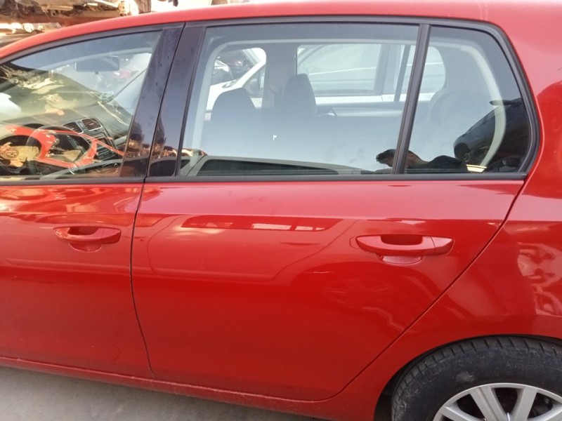 Recambio de puerta trasera izquierda para volkswagen golf vi (5k1) advance referencia OEM IAM 5K6833055K  