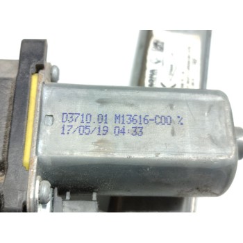 Recambio de elevalunas delantero derecho para dacia sandero ambiance referencia OEM IAM 807208299R  