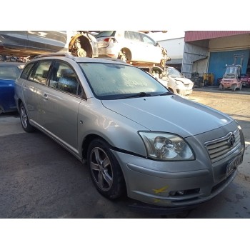 toyota avensis berlina (t25) del año 2004