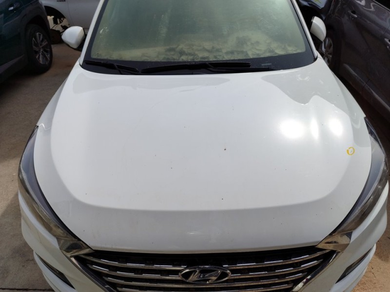 Recambio de capo para hyundai tucson essence 2wd referencia OEM IAM 66400D7000  