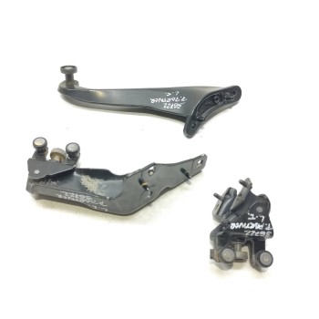 Recambio de soporte / guia puerta corredera para peugeot partner kombi style referencia OEM IAM 9680486680J  
