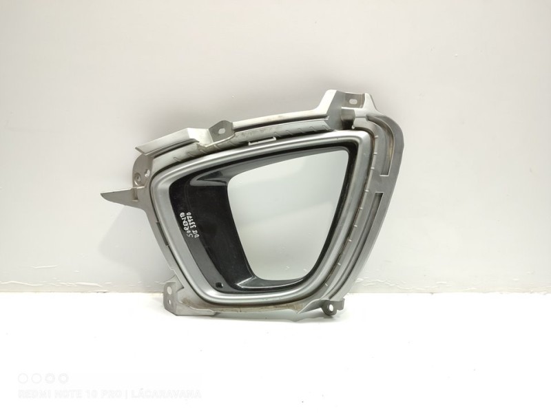 Recambio de molduras delanteras para kia sorento () vision 2wd referencia OEM IAM 86525C5040  