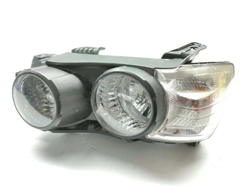 Recambio de faro izquierdo para chevrolet aveo berlina hatchback lt+ referencia OEM IAM 96831061  