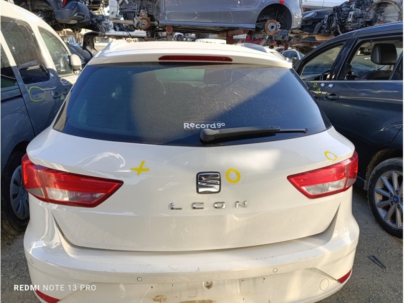 Recambio de porton trasero para seat leon st (5f8) style referencia OEM IAM 5F9827024  