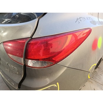 Recambio de piloto trasero derecho para hyundai ix35 style awd referencia OEM IAM 924022Y000  