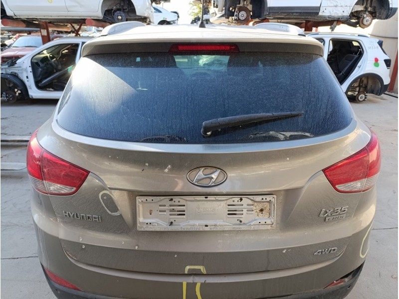 Recambio de porton trasero para hyundai ix35 style awd referencia OEM IAM 737002Y000  
