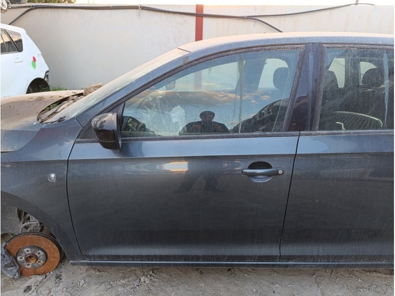 Recambio de puerta delantera izquierda para skoda rapid active referencia OEM IAM 5JA831051C  
