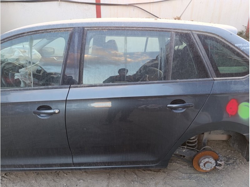Recambio de puerta trasera izquierda para skoda rapid active referencia OEM IAM 5JJ833051  