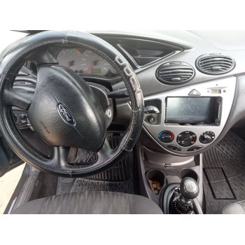 ford focus berlina (cak) del año 2004