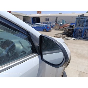 Recambio de retrovisor derecho para kia sportage concept 4x2 referencia OEM IAM 876203U700  