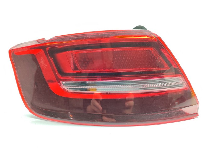 Recambio de piloto trasero izquierdo para audi a3 sportback (8vf) basic referencia OEM IAM 8V4945069  