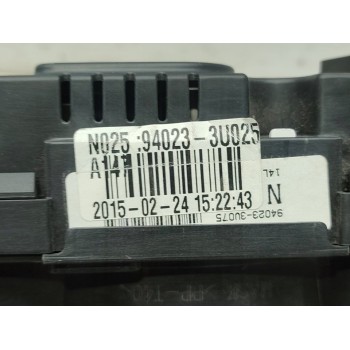 Recambio de cuadro instrumentos para kia sportage drive 4x2 referencia OEM IAM 940233U025  