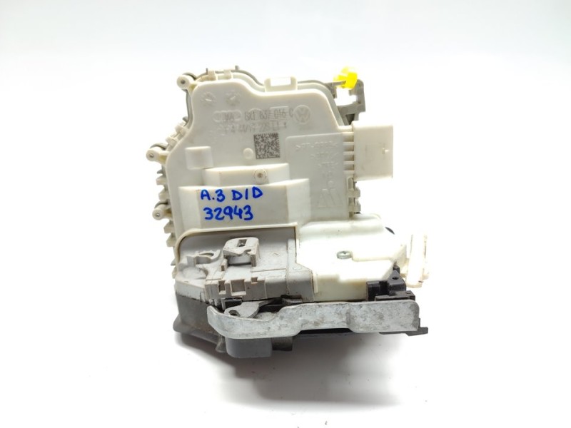 Recambio de cerradura puerta delantera derecha para audi a3 sedán (8vm) 30 tdi design referencia OEM IAM 8X1837016C  