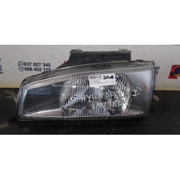 Recambio de faro izquierdo para hyundai lantra berlina (rd) 2.0 gls referencia OEM IAM   
