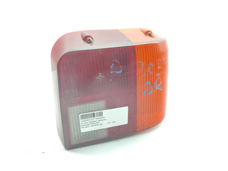 Recambio de piloto trasero derecho para peugeot 205 berlina referencia OEM IAM   