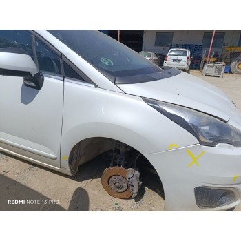 Recambio de aleta delantera derecha para peugeot 5008 access referencia OEM IAM 7841AF  