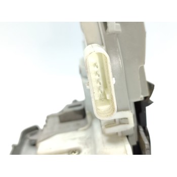 Recambio de cerradura puerta trasera derecha para audi a3 sedán (8vm) 30 tdi design referencia OEM IAM 8K0839016H  