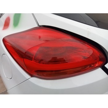 PILOTO TRASERO IZQUIERDO 92401A2720 / 92410A2720 