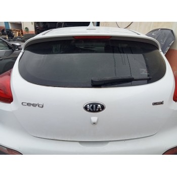Recambio de porton trasero para kia pro_cee´d ( ) drive referencia OEM IAM 73700A2710  