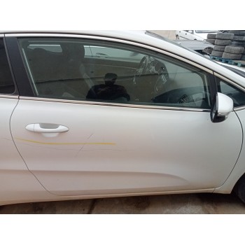 PUERTA DELANTERA DERECHA 76004A2700 