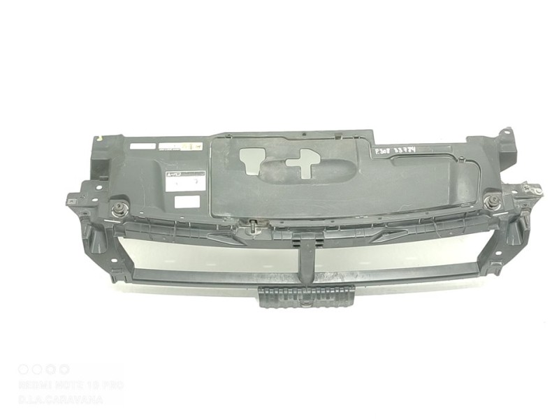 Recambio de travesaño superior para peugeot 308 sw active referencia OEM IAM 9677363777  