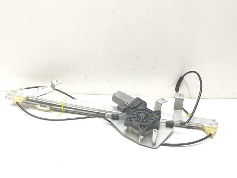 Recambio de elevalunas delantero derecho para renault kangoo profesional referencia OEM IAM 807207012R  