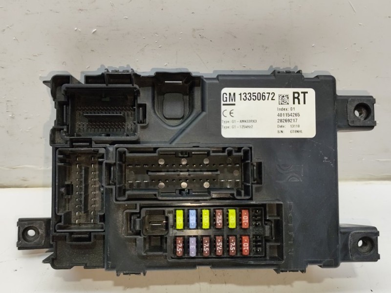 Recambio de caja reles / fusibles para opel corsa d cmon referencia OEM IAM 13350672  