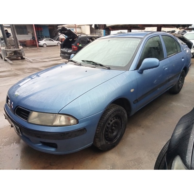 mitsubishi carisma berlina 5 (da0) del año 2000