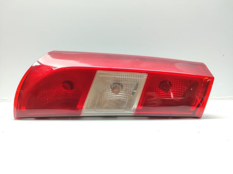 Recambio de piloto trasero izquierdo para dacia dokker essential referencia OEM IAM 265551619R  