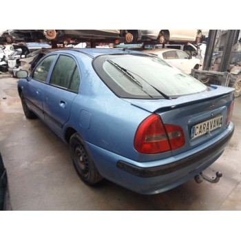 mitsubishi carisma berlina 5 (da0) del año 2000