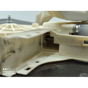 Recambio de elevalunas trasero derecho para land rover discovery v6 td hse referencia OEM IAM CVH500120  