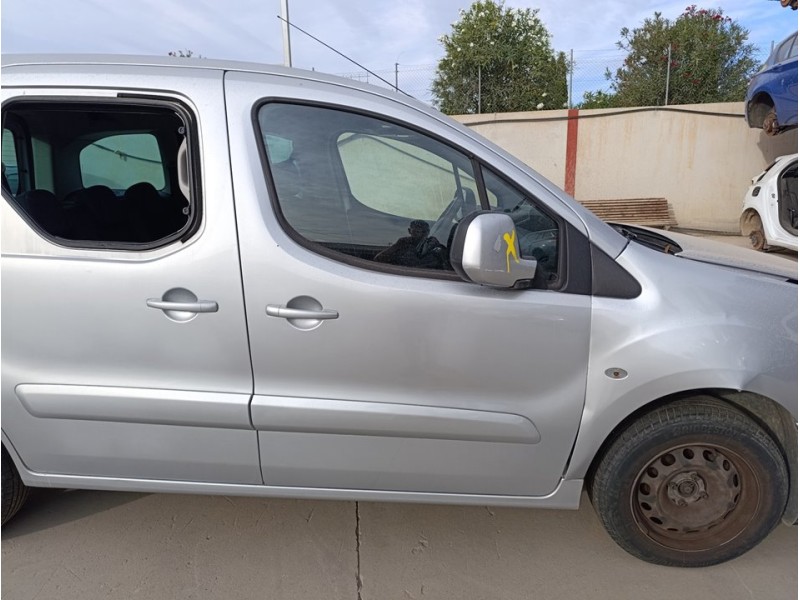 Recambio de puerta delantera derecha para peugeot partner kombi premium referencia OEM IAM 9004Z6  