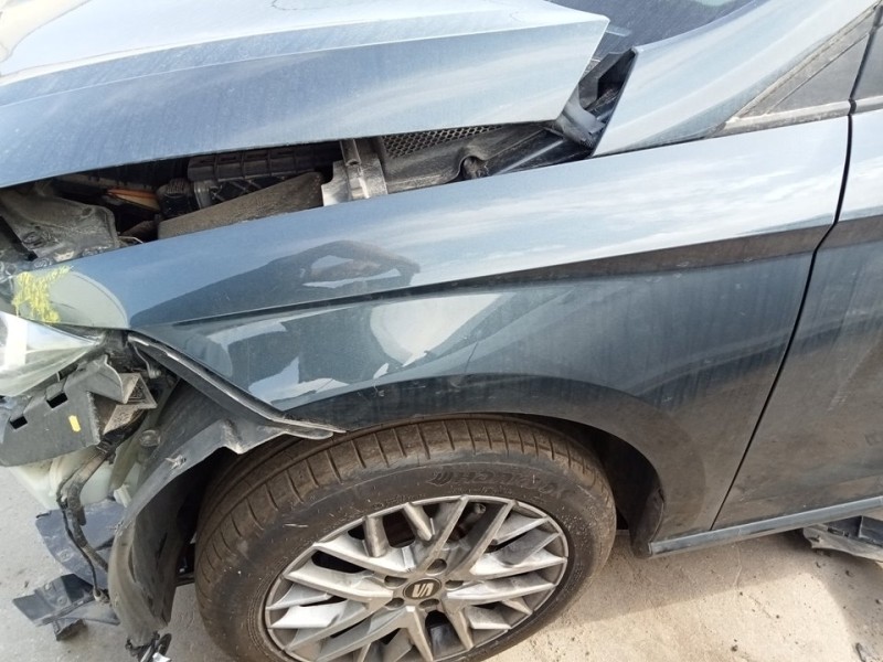 Recambio de aleta delantera izquierda para seat ibiza (kj1) style referencia OEM IAM 6F0821105B  