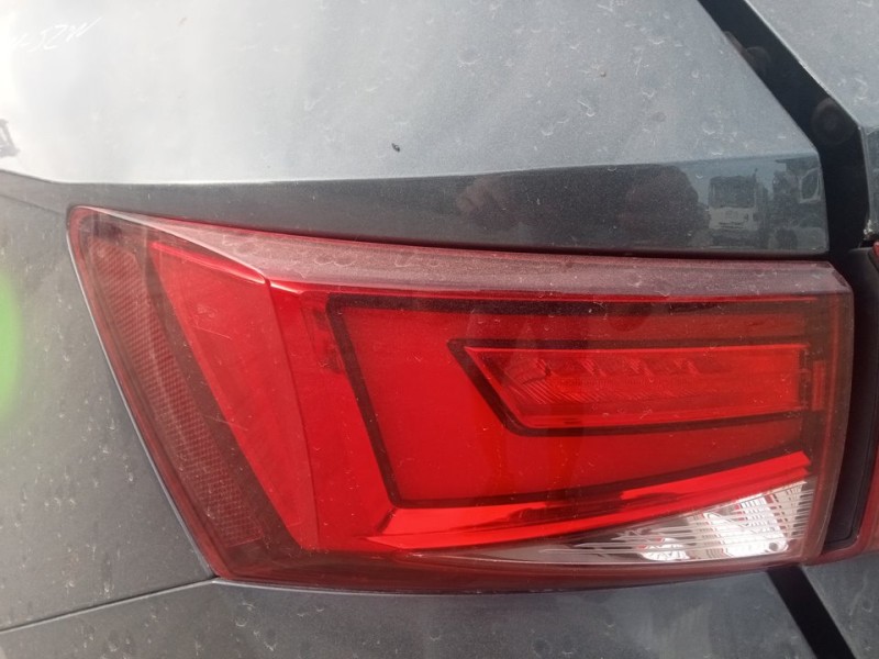 Recambio de piloto trasero izquierdo para seat ateca (kh7) style referencia OEM IAM 575945207D  