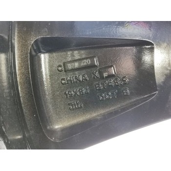 Recambio de llanta para volvo ex30 plus 2wd pure electric referencia OEM IAM 80000286  