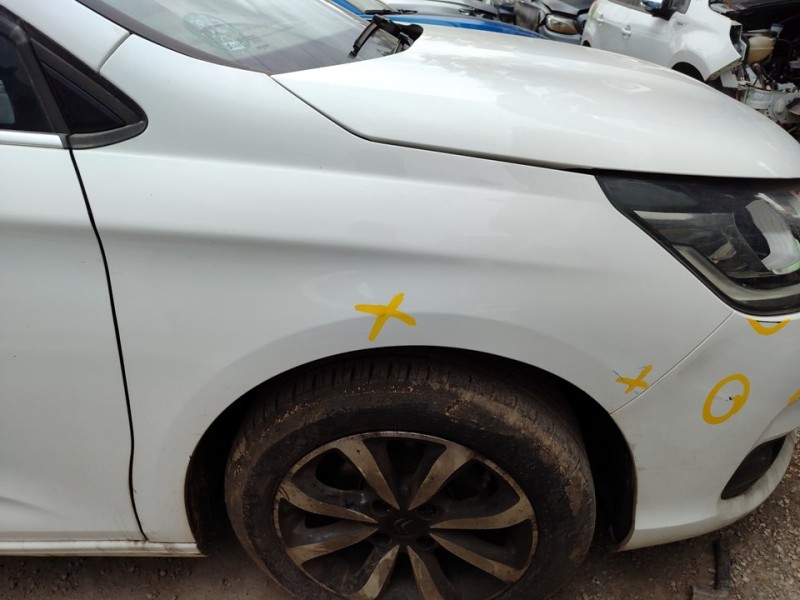 Recambio de aleta delantera derecha para citroën c4 lim. live edition referencia OEM IAM 7841AX  