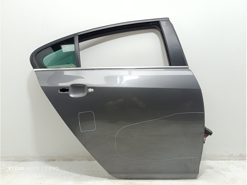 Recambio de puerta trasera derecha para opel insignia berlina selective referencia OEM IAM 22796347  