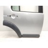 Recambio de puerta trasera derecha para land rover discovery v6 td hse referencia OEM IAM   