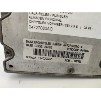 Recambio de caja reles / fusibles para chrysler voyager (es) 2.5 s referencia OEM IAM 04727080AC  