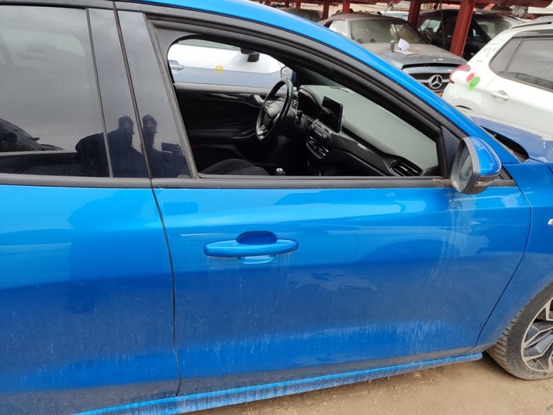 Recambio de puerta delantera derecha para ford focus st-line referencia OEM IAM PJX7BA20124AG  