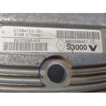 Recambio de centralita motor uce para renault megane ii classic berlina dynamique referencia OEM IAM 8200298457  