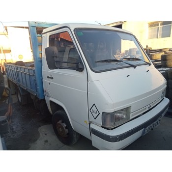 nissan trade caja/chasis del año 2006