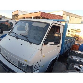 nissan trade caja/chasis del año 2006