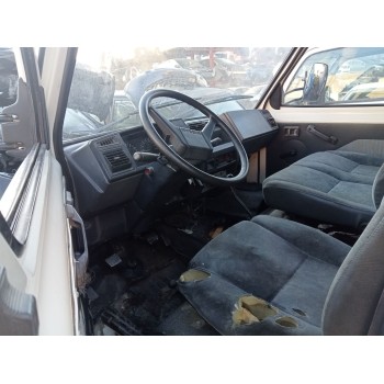 nissan trade caja/chasis del año 2006